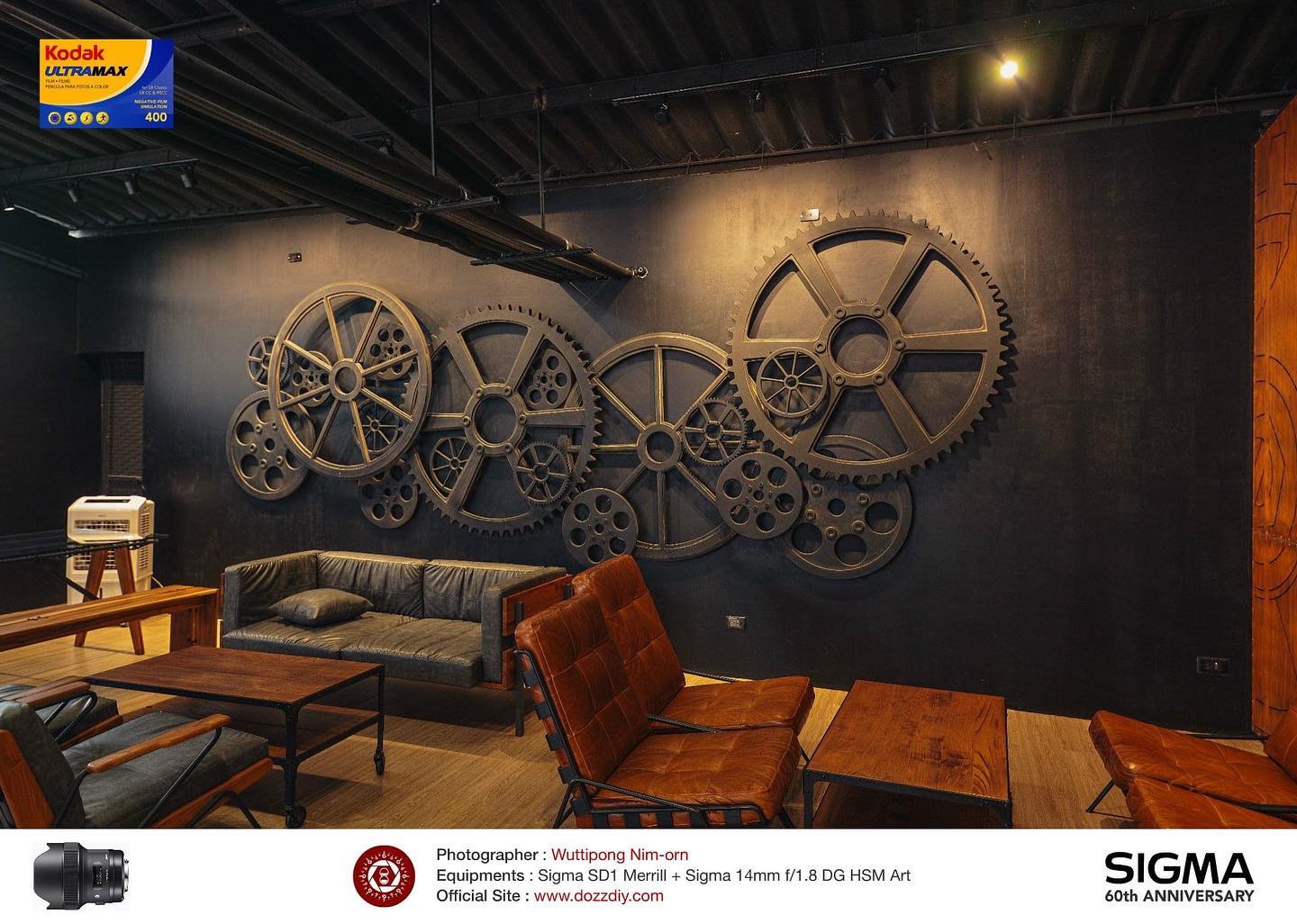 #wall #decoration #gears #metal #cafe #cafegram #instacafe #indoor #lighting
